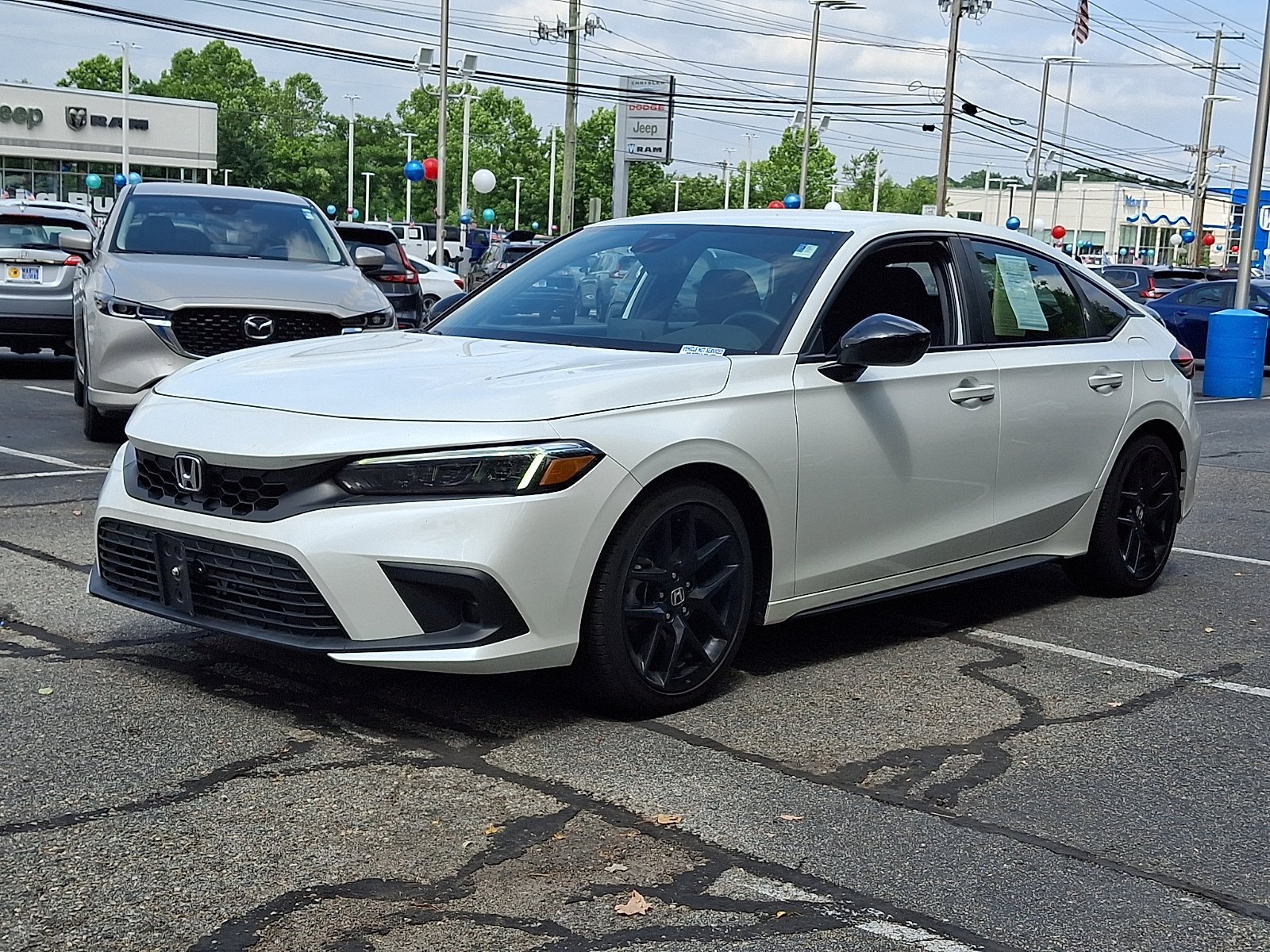 honda civic hatchback 2024 19XFL2H88RE030696 image honda civic hatchback 2024 19XFL2H88RE030696 image